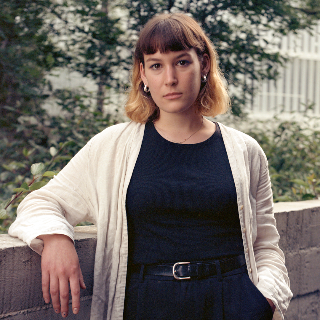 Ábrahám Noémi – Leányvállalat